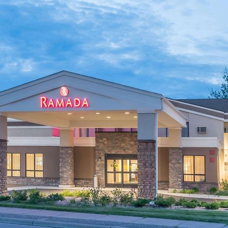 Ramada By Wyndham Minneapolis Golden Valley Exterior photo